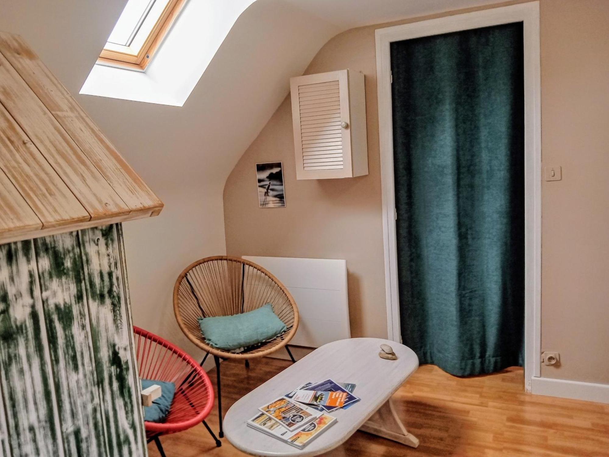 L Ideal 10 Mn Vannes Linge De Lit, Serviettes Inclus Wifi Parking Gratuit Noyalo Kültér fotó